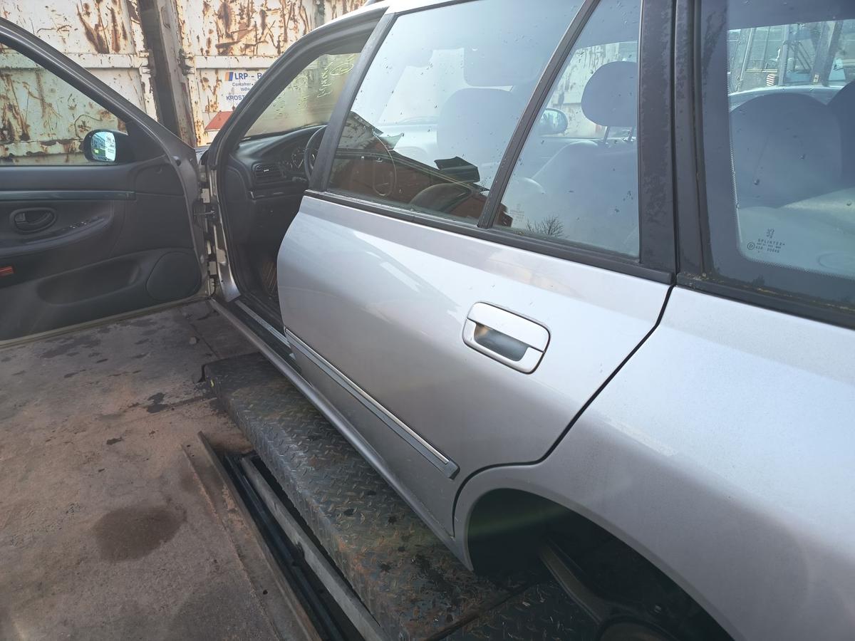 Peugeot 406 Break original T&uuml;r hinten links Fond EYC Quartzgrau Bj 2003