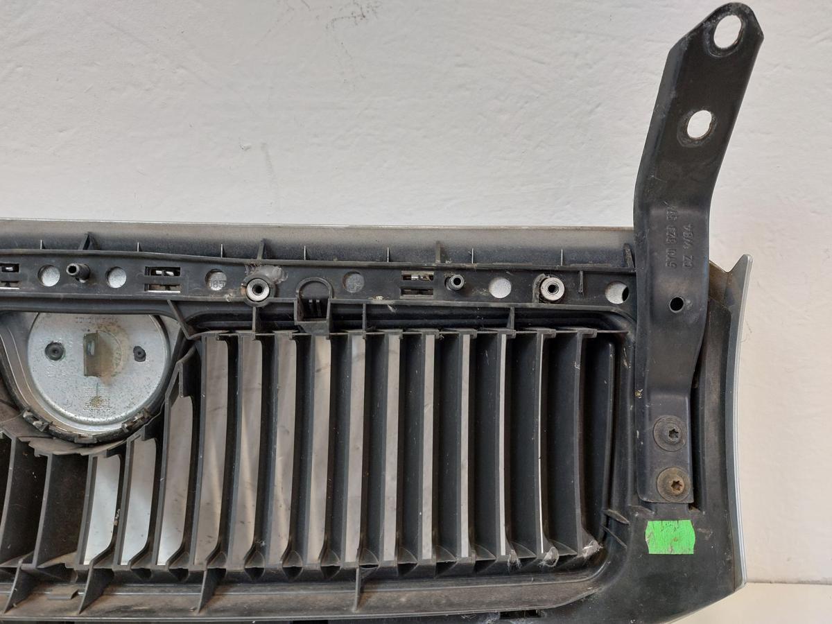 Skoda Fabia 6Y Kühlergrill Grill Frontgrill LF7T Diamantsilber metallic