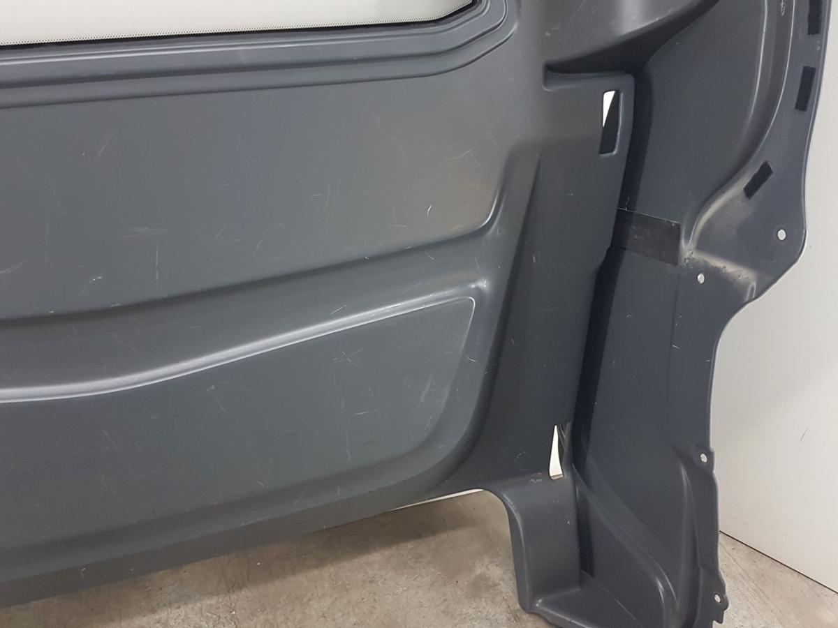 Renault Trafic III Trennwand mit Fenster Bj2016 Transporter Kasten grau