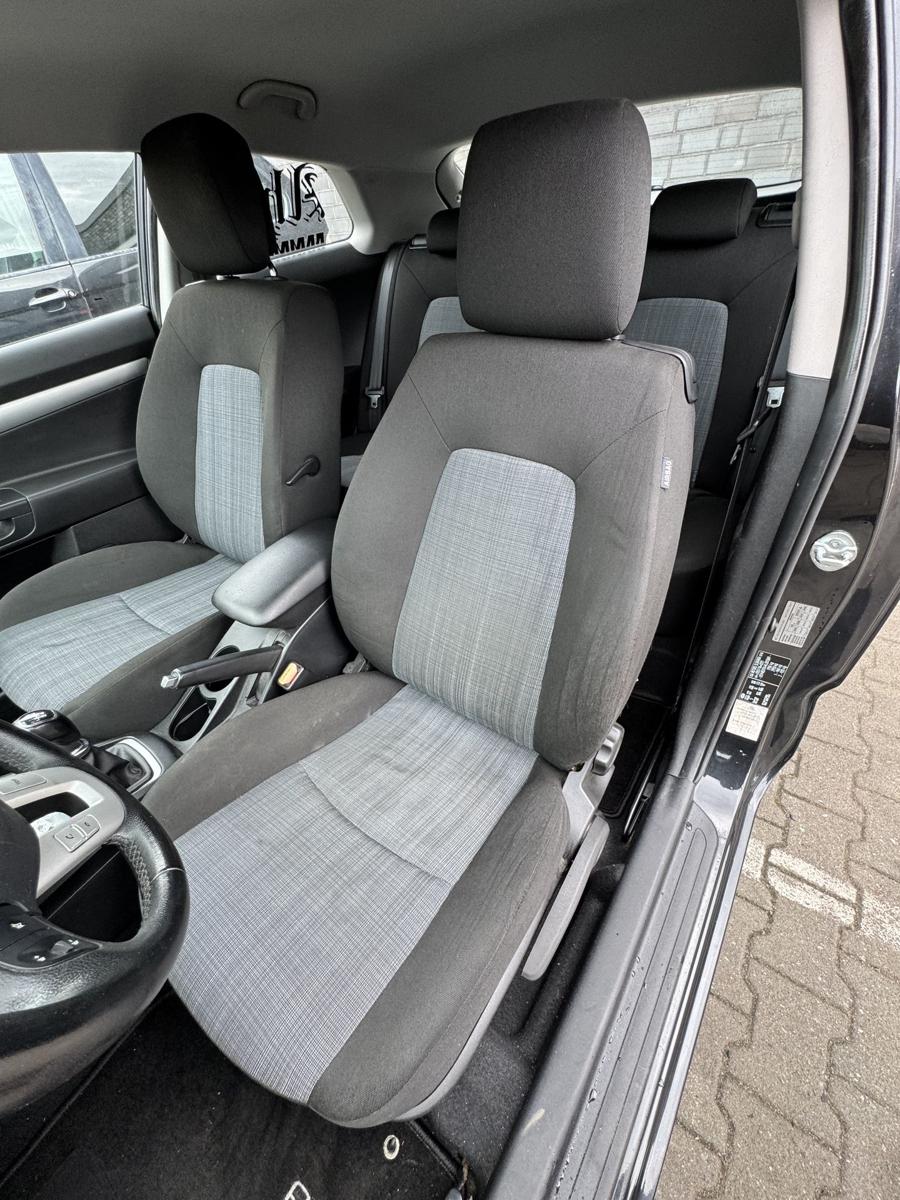 Kia Pro Ceed original Sitz vorn links Stoff Grau Schwarz Bj.2010