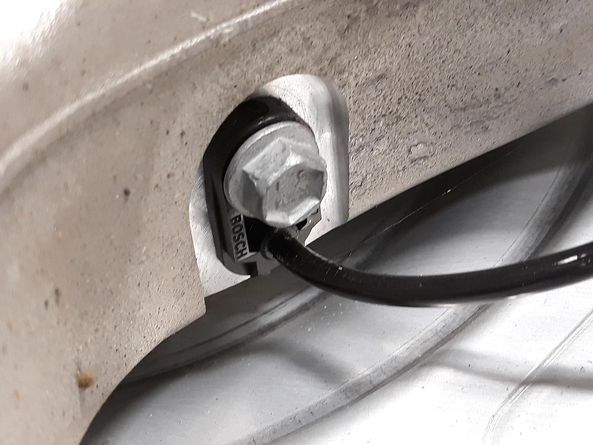 Tesla Model Y original Achsschenkel Radlagergeh&auml;use vorn links 1188311-00-B