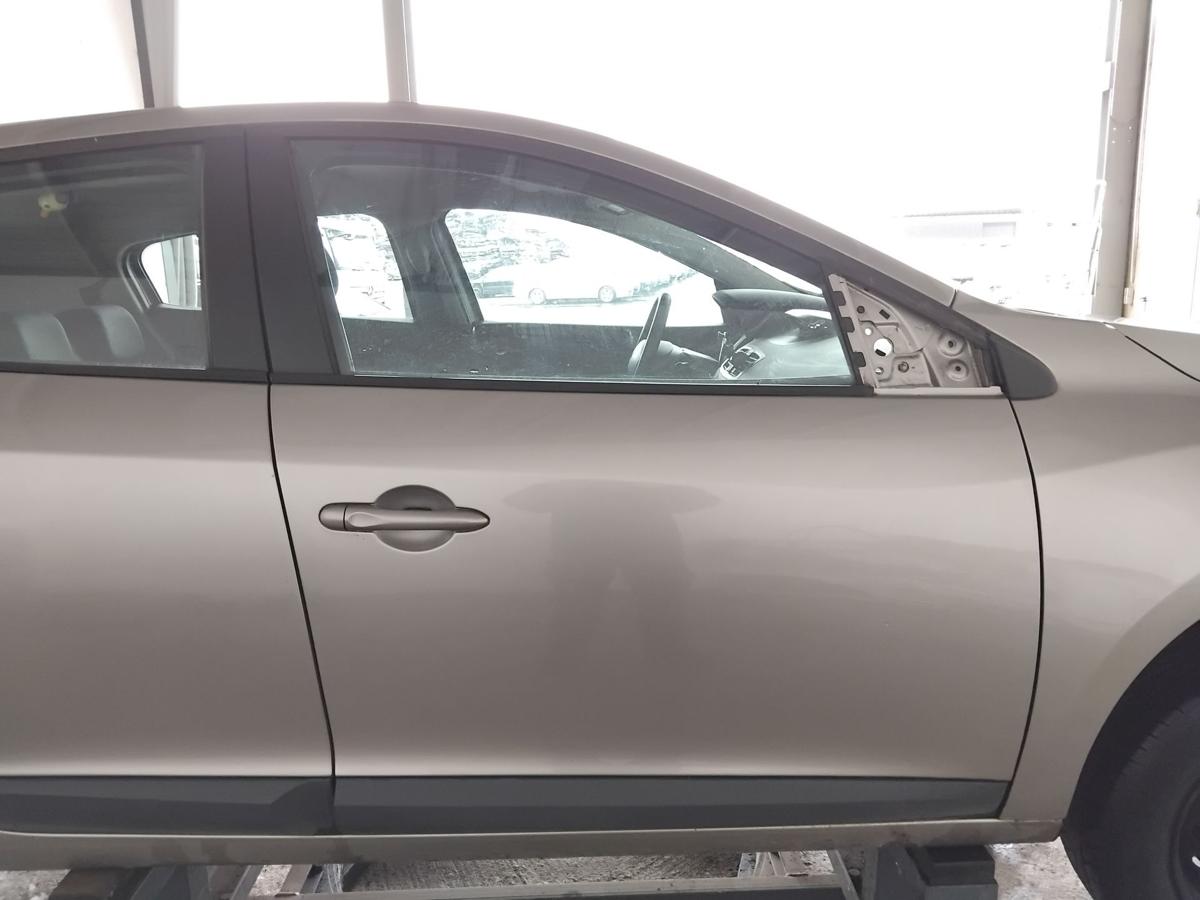 Renault Megane 3 T&uuml;r vorn rechts Beifahrert&uuml;r 5-t&uuml;rig BJ2008 TEHNK Beige Cendre Nacrec