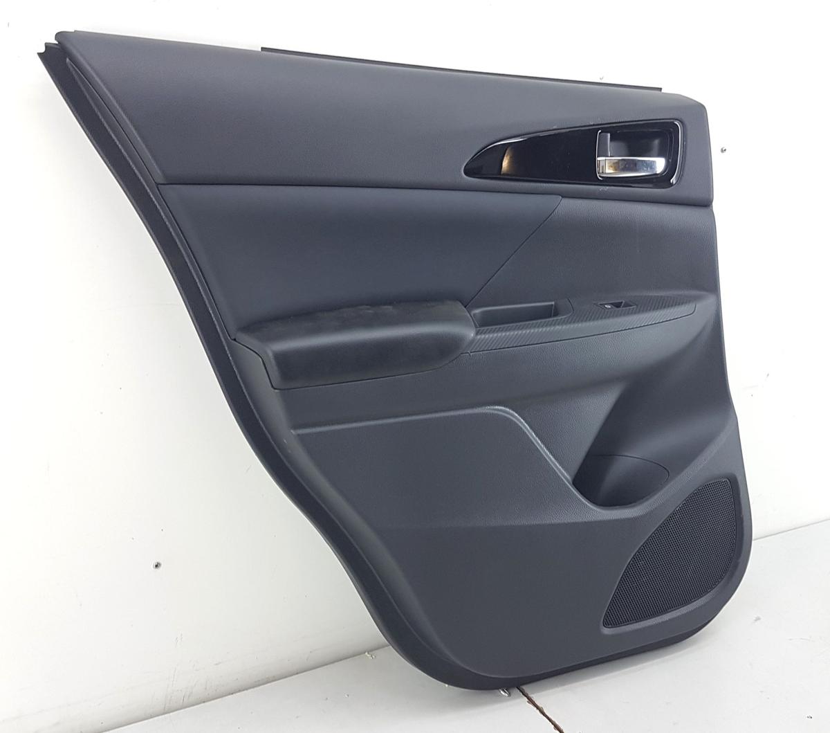 Mitsubishi Eclipse Cross T&uuml;rverkleidung hinten links Bj2023 7222B295ZZ schwarz
