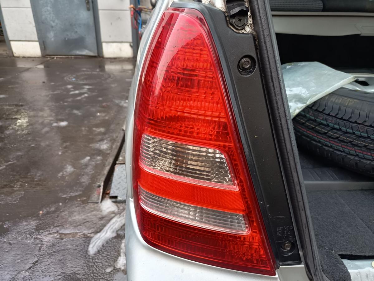 Subaru Forester SG original R&uuml;ckleuchte links vor Facelift Baujahr 2005