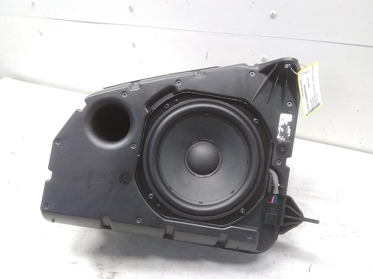 Tesla Model Y original Subwoofer Bassbox 1656267-00-A