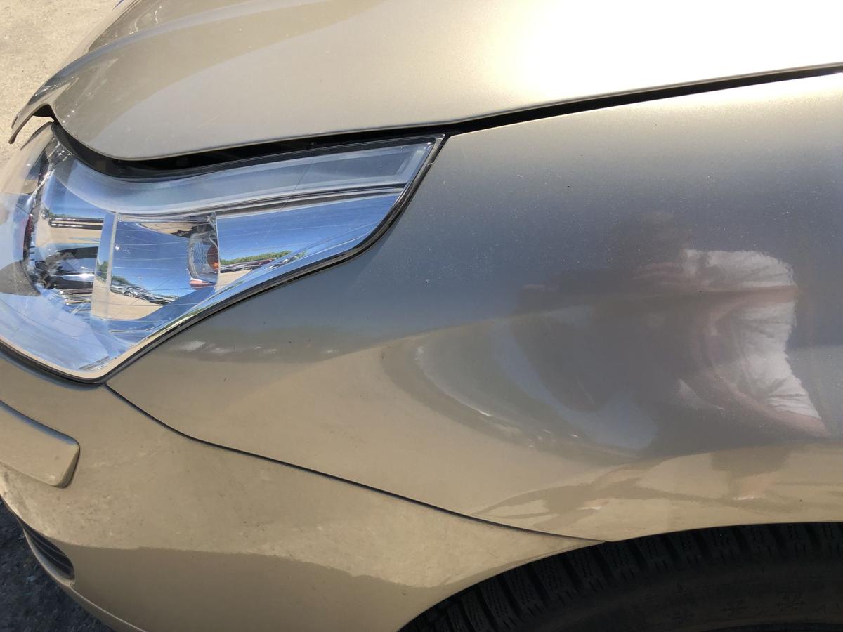 Citroen C4 Typ L Kotfl&uuml;gel vorn links Fahrerseite Plastik KCW Sable de Langrune