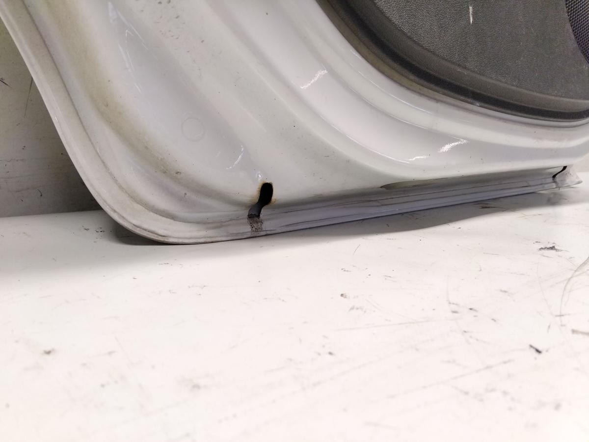 Dacia Sandero 1 T&uuml;r hinten links arktiswei&szlig; OV369 Bj.2009