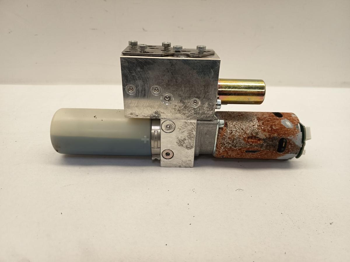 Nissan Micra K12 Cabrio originale Hydraulikpumpe f&uuml;r Verdeck Bj 2006