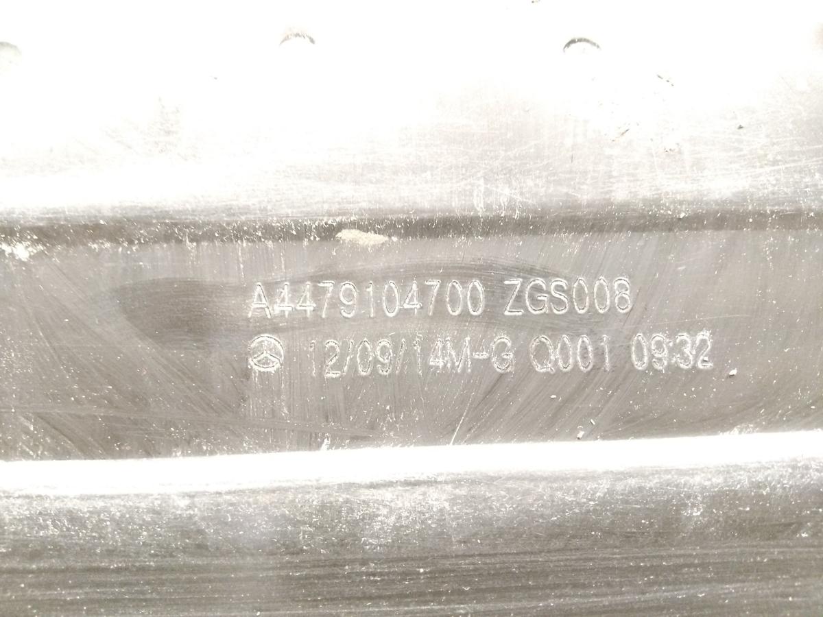 Mercedes Benz Vito 447 original Sitzkonsole Sitzkasten vorn links Bj.2014