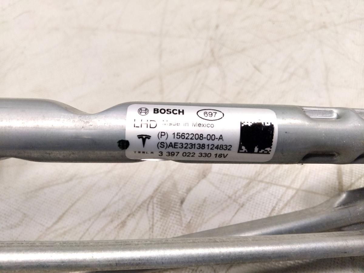Tesla Model S Facelift original Wischermotor vorn mit Gestänge Bj.2023