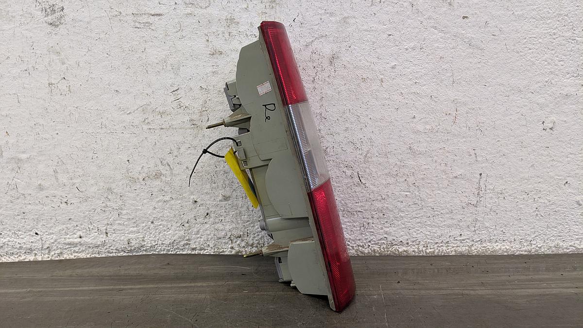 Ford Transit Connect Rückleuchte Schlussleuchte Lampe hinten rechts Ford Transit Connect Rückleuchte Schlussleuchte Lampe hinten rechts