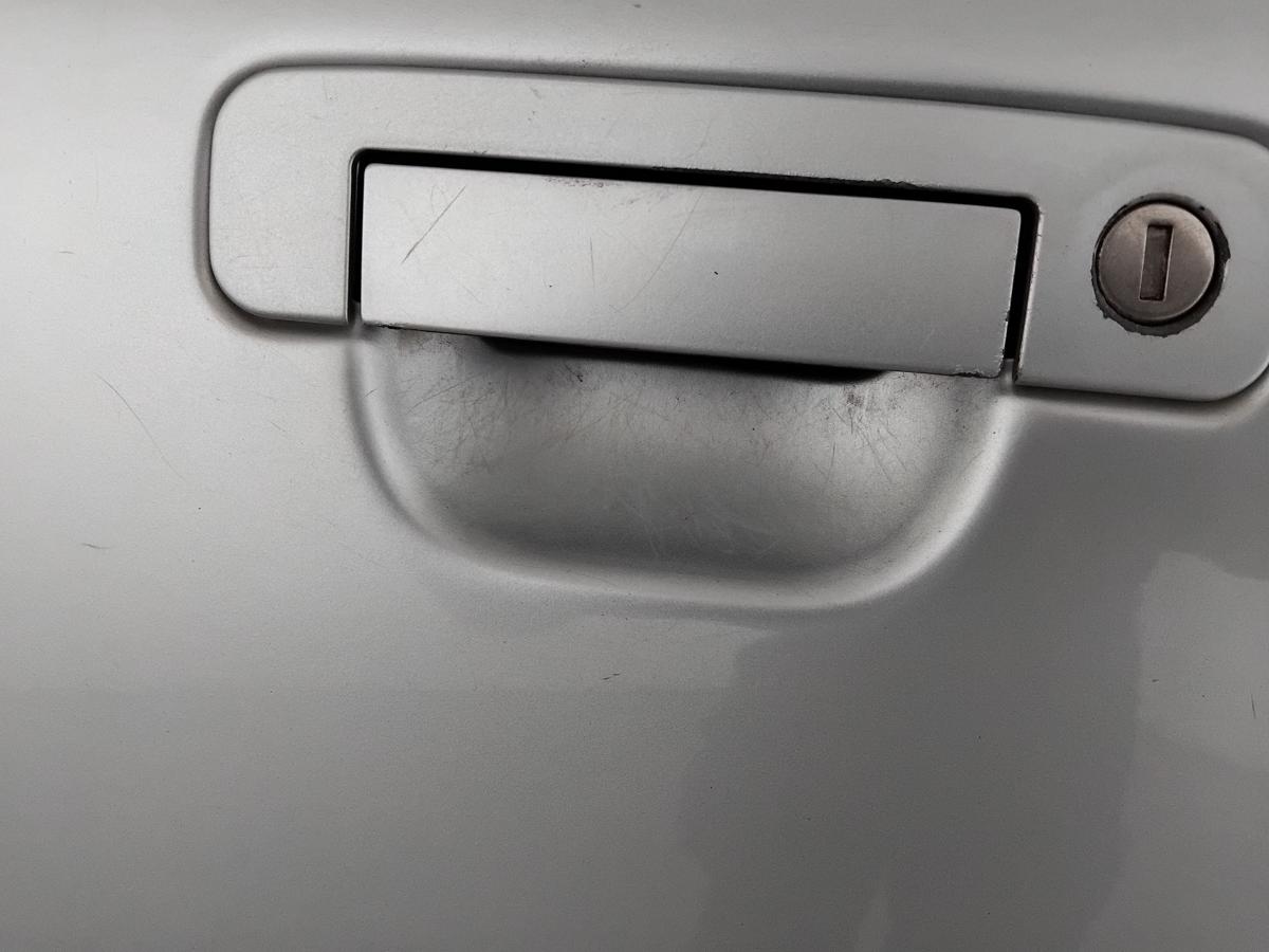 Audi A6 C4 T&uuml;r vorn links Fahrert&uuml;r T&uuml;rblatt LY7M alusilbermetallic BJ1996
