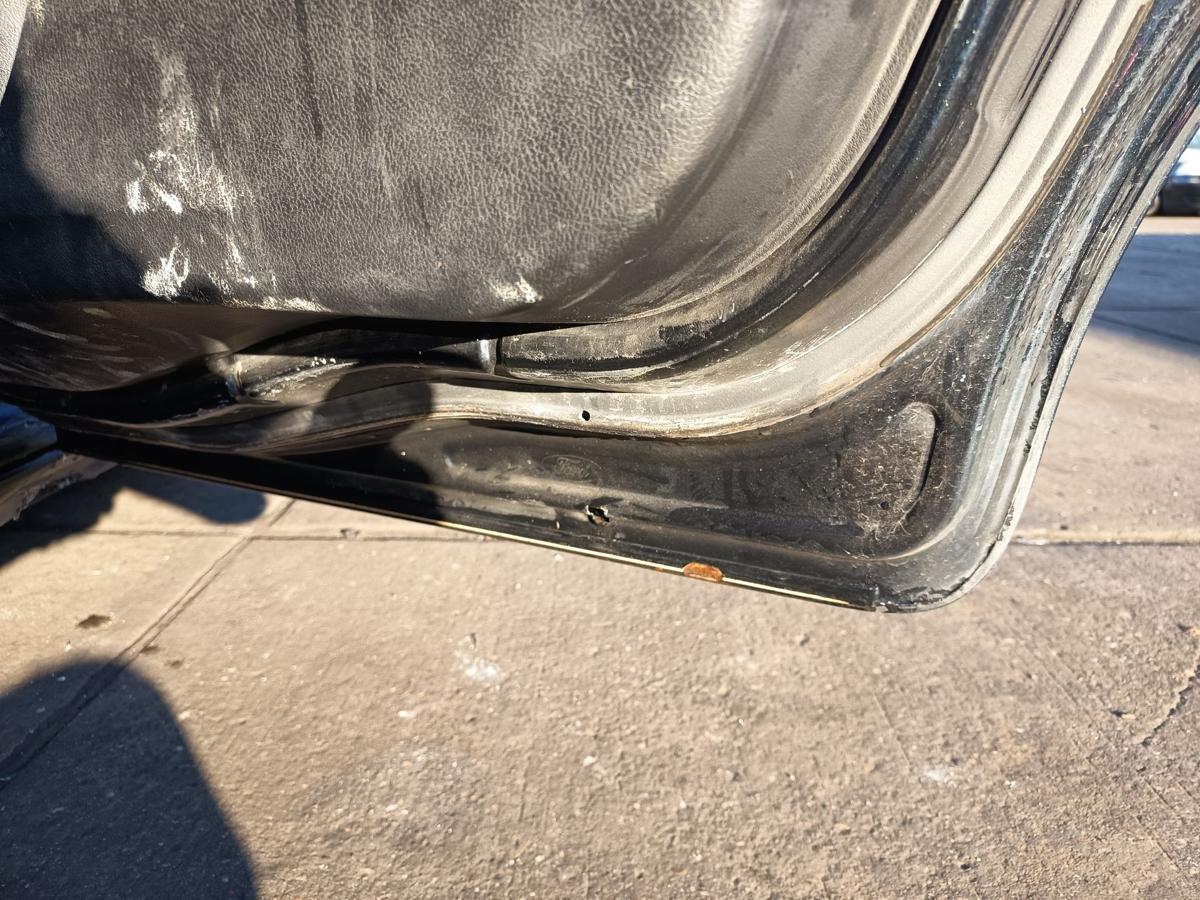 Ford Mondeo IV Turnier original T&uuml;r hinten rechts Fond Pantherschwarz Bj 2009