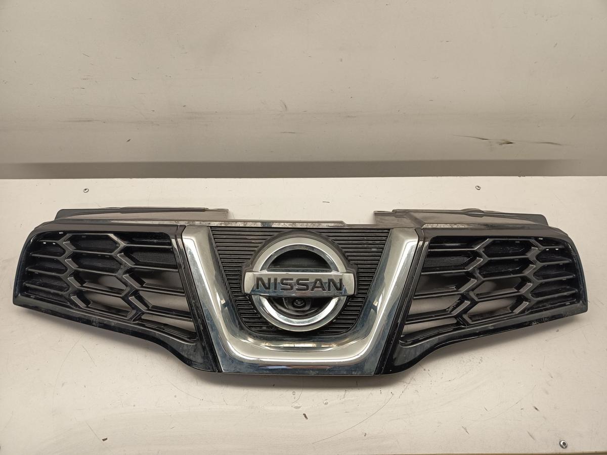 Nissan Qashqai J10 original K&uuml;hlergrill mit Frontkamera GAB Nightshade Bj 2013