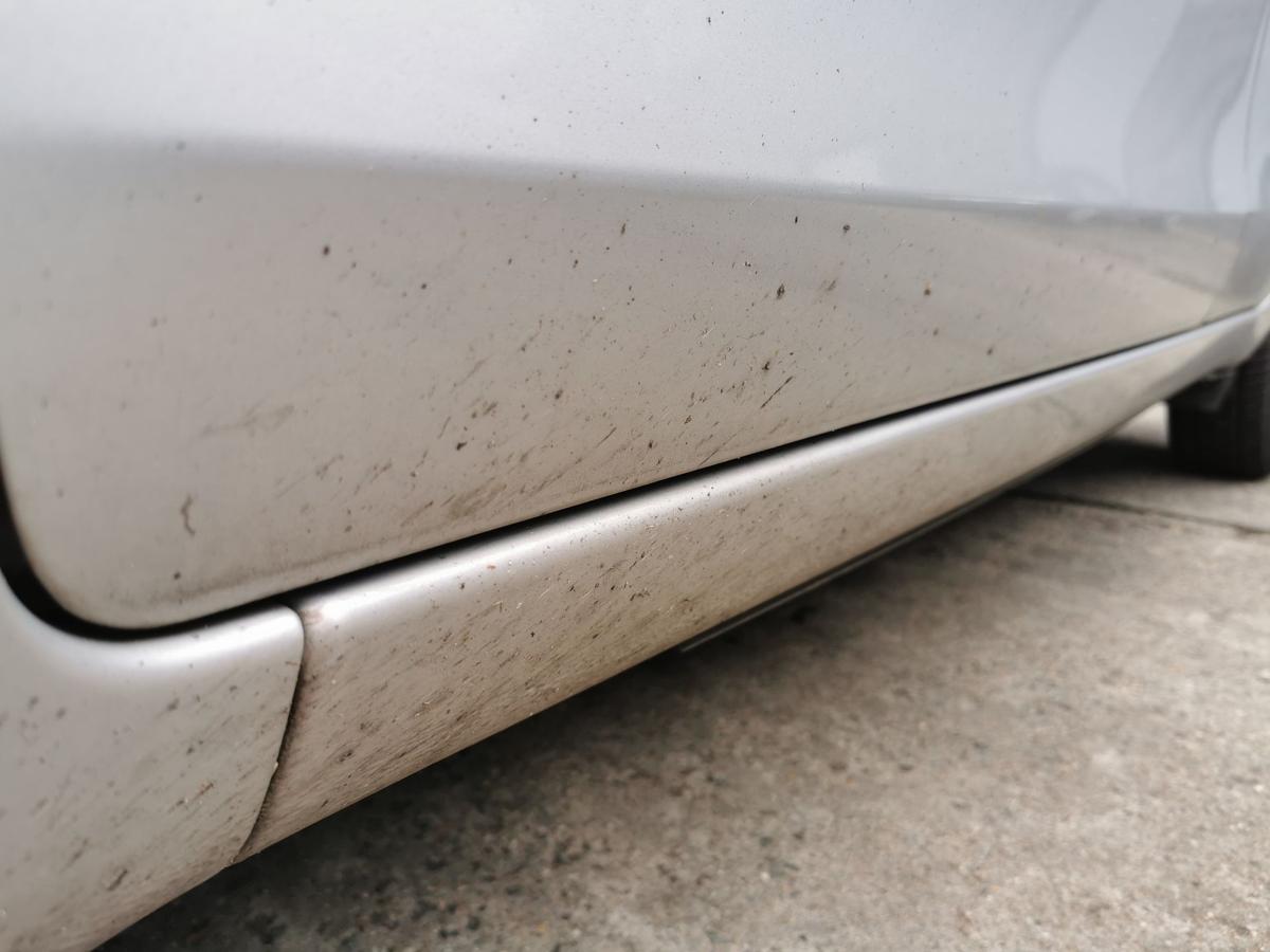 Toyota Yaris XP9 Fahrertür Autotür Tür Rohbautür vorn links 1E7 Silver Pearl FRA