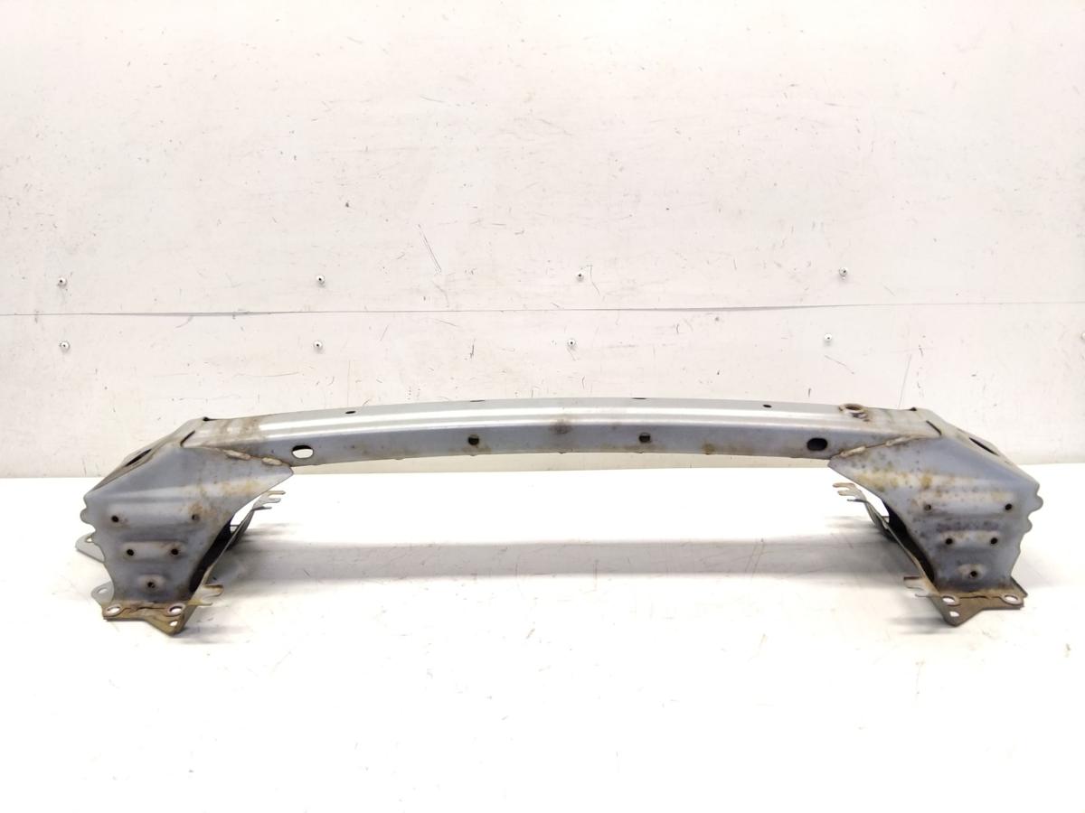 Mazda 6 Kombi GY original Tr&auml;ger Halter Sto&szlig;f&auml;nger Sto&szlig;stange vorn BJ2005