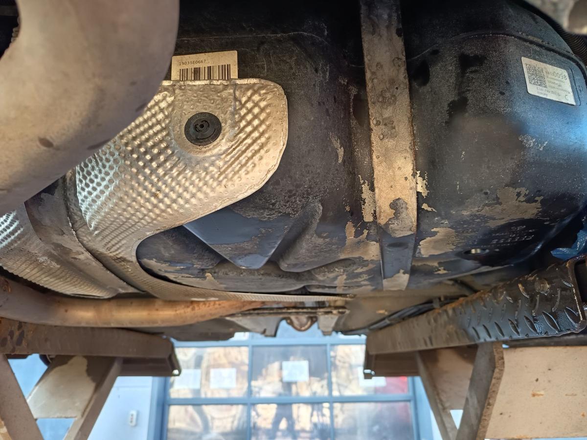 Opel Insignia B Sports Tourer original Tank Kraftstoffbeh&auml;lter Diesel Bj 2019