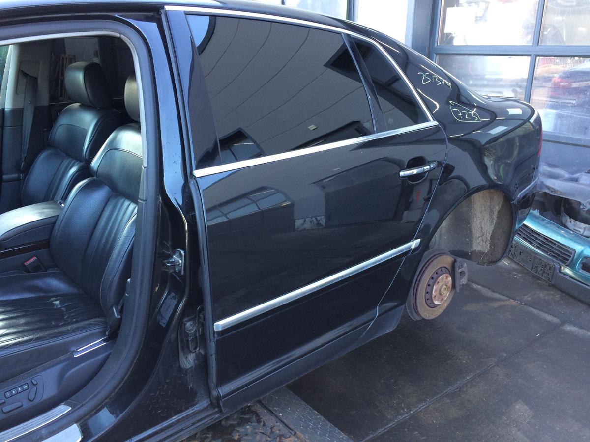 VW Phaeton original Tür hinten links Fond (Roh) R9V Tarantellaschwarz Bj 2006