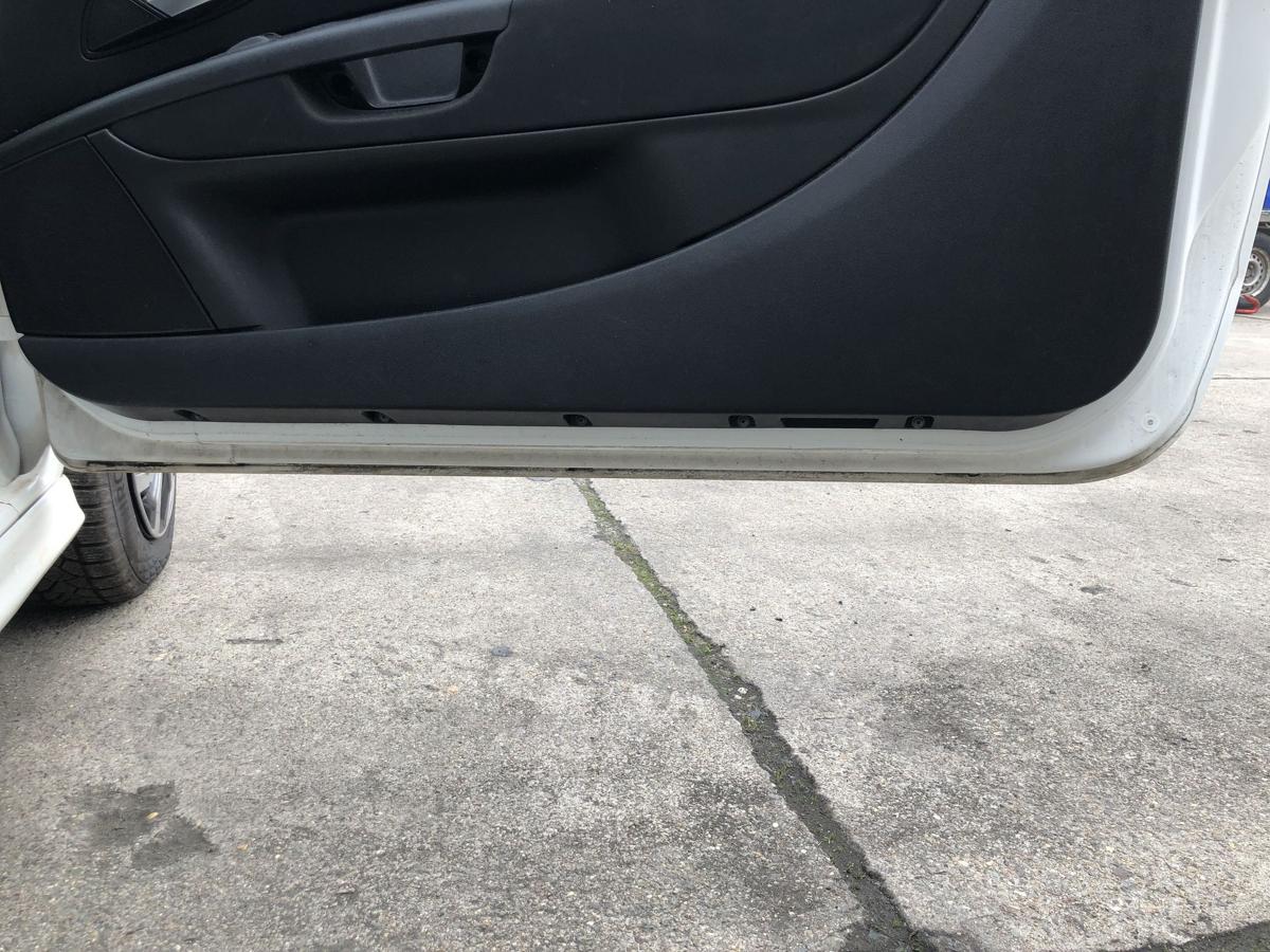 Fiat Grande Punto 199 T&uuml;r vorn rechts Beifahrer 3t&uuml;rer 249F Bianco Santerellina