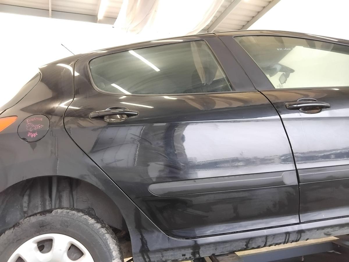 Peugeot 308 I T&uuml;r hinten rechts KTV black perla nera Flie&szlig;heck BJ2011