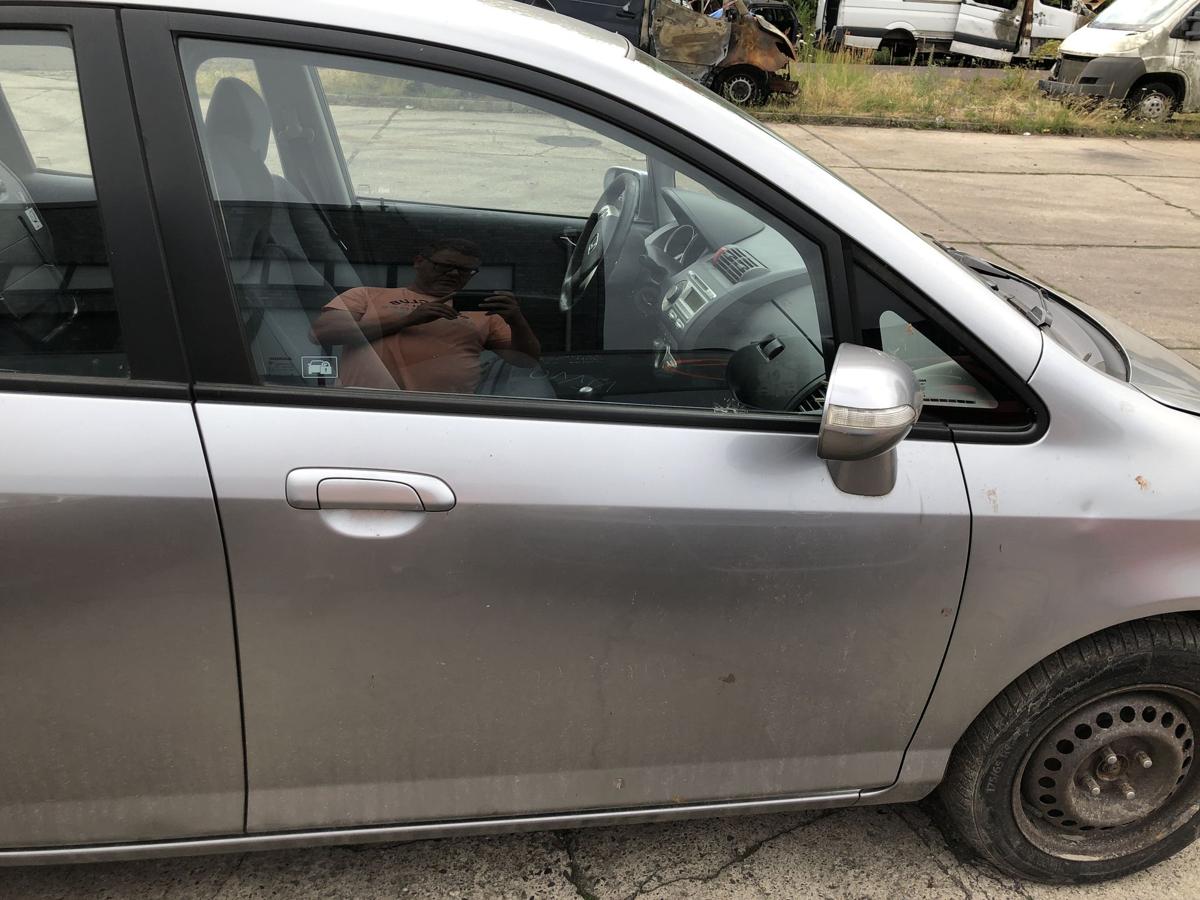 Honda Jazz Typ GD T&uuml;r vorn rechts Beifahrert&uuml;r im Rohbau NH642M Storm silver