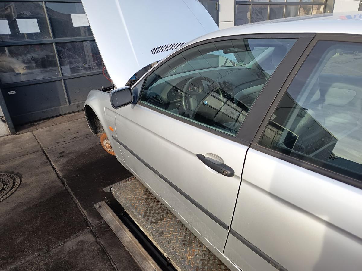 BMW 3er E46 Compact original T&uuml;r links Fahrer 354 Titansilber Bj 2002