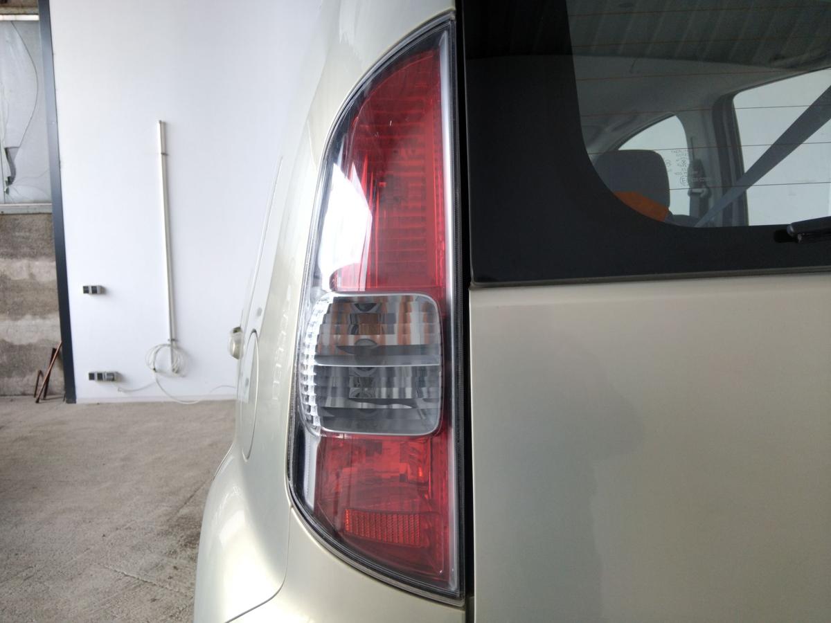 Daihatsu Sirion 2 M300 original Rückleuchte Heckleuchte links BJ2008