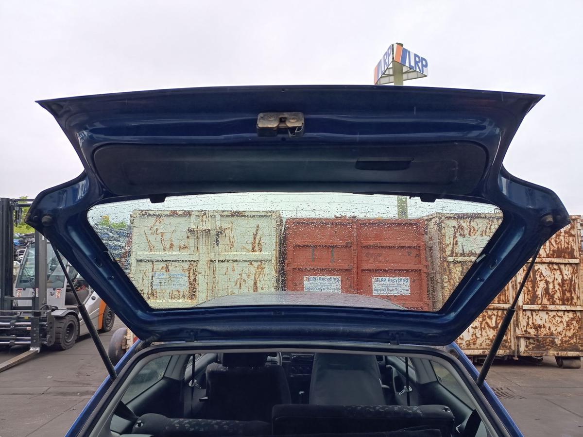 VW Golf III original Heckklappe mit Scheibe LP5U Bright Blue Baujahr 1993
