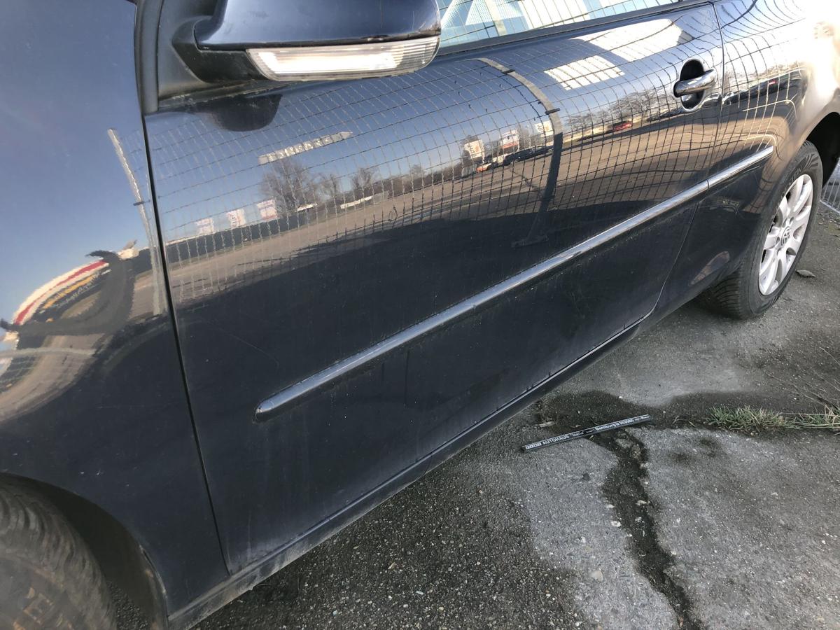 VW Golf 5 V 1K T&uuml;r vorn links Fahrert&uuml;r im Rohbau nur f&uuml;r 3 t&uuml;rer LA5G Perlblau