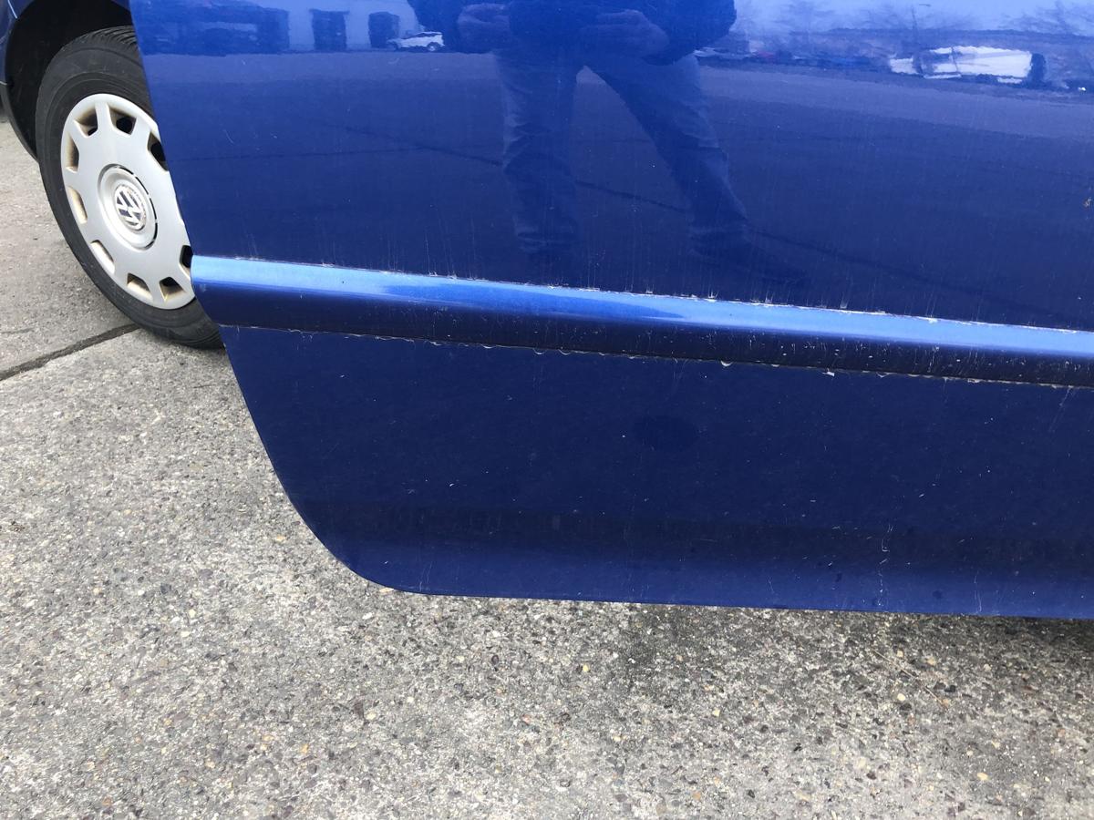 VW Golf 5 V 1K T&uuml;r vorn rechts Beifahrert&uuml;r nur 3 t&uuml;rer LC5J Laserblaumet