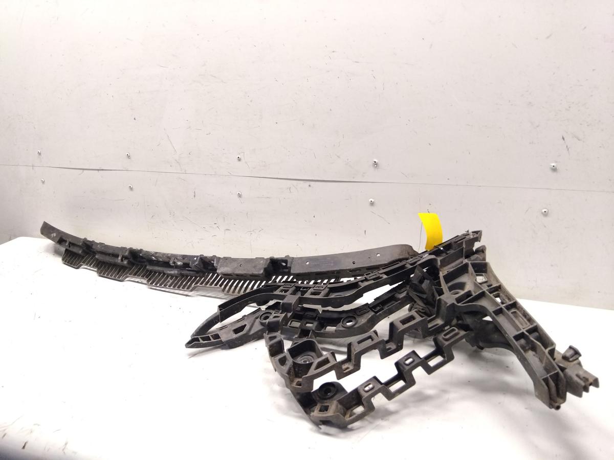 VW Golf VII Variant original Satz Halter F&uuml;hrungen Stossf&auml;nger hinten BJ2014