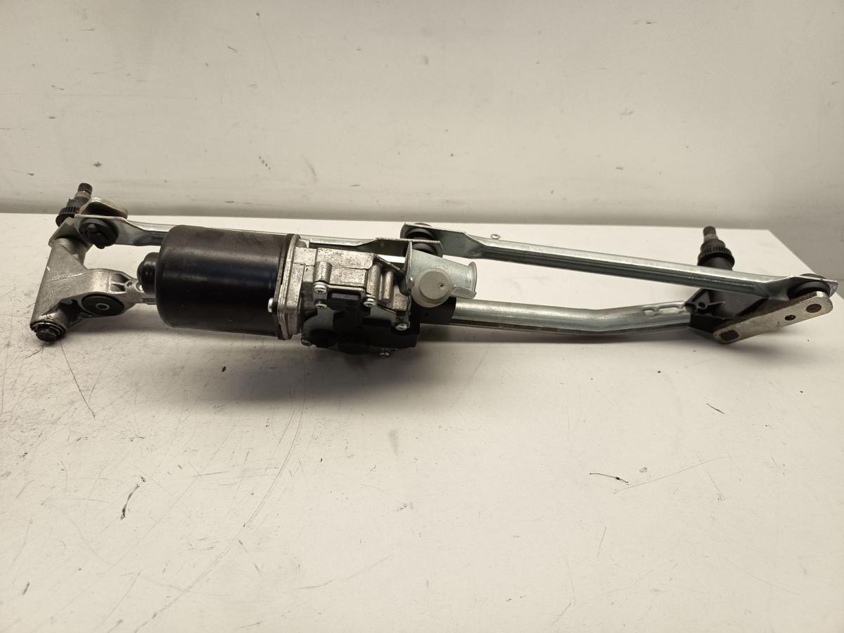 BMW 116I original Wischermotor mit Gest&auml;nge vorn Frontscheibe Baujahr 2005