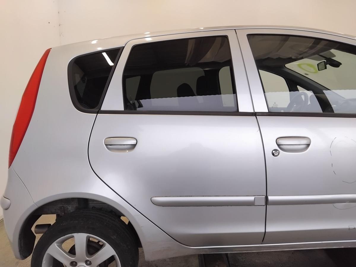 Mitsubishi Colt Z30 Tür hinten rechts A50 Haag silbermetallic BJ2007