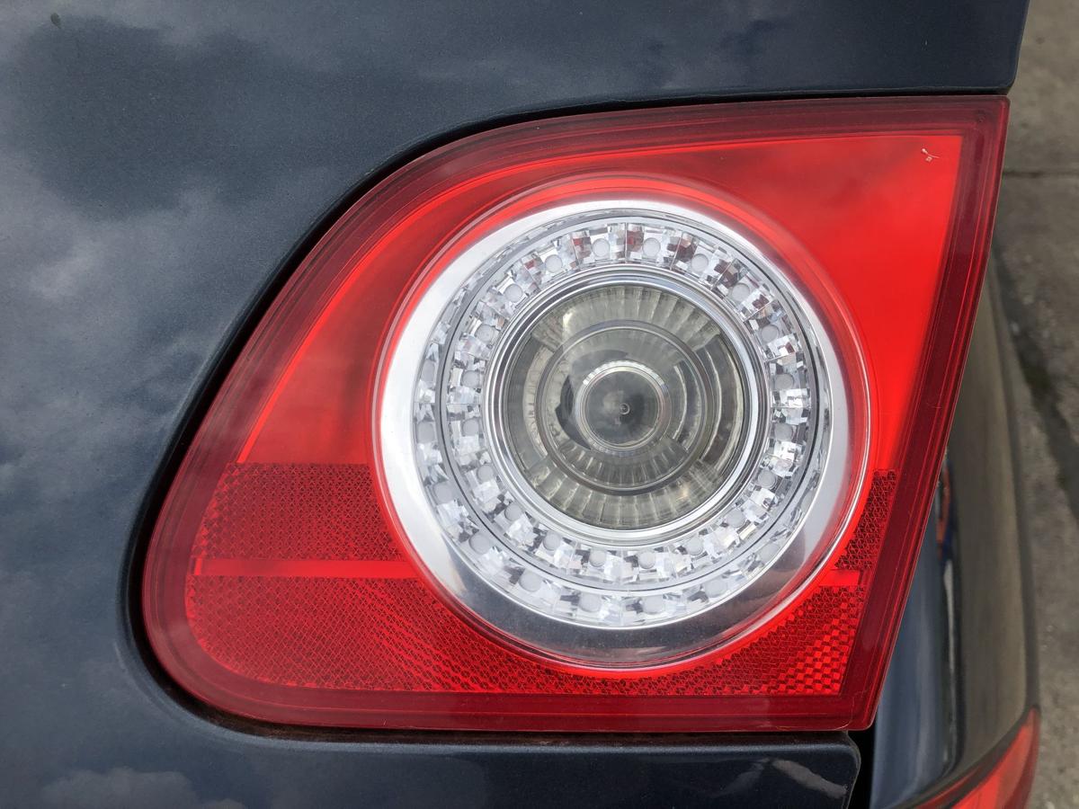 VW Passat 3C B6 R&uuml;ckleuchte innen rechts R&uuml;cklicht Heckklappe Limousine