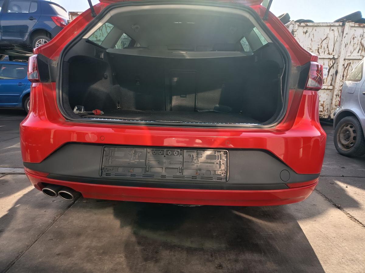 Seat Leon ST FR 5F orig Stoßstange Stoßfänger hinten PDC EZ2015 LS3H Emocionrot
