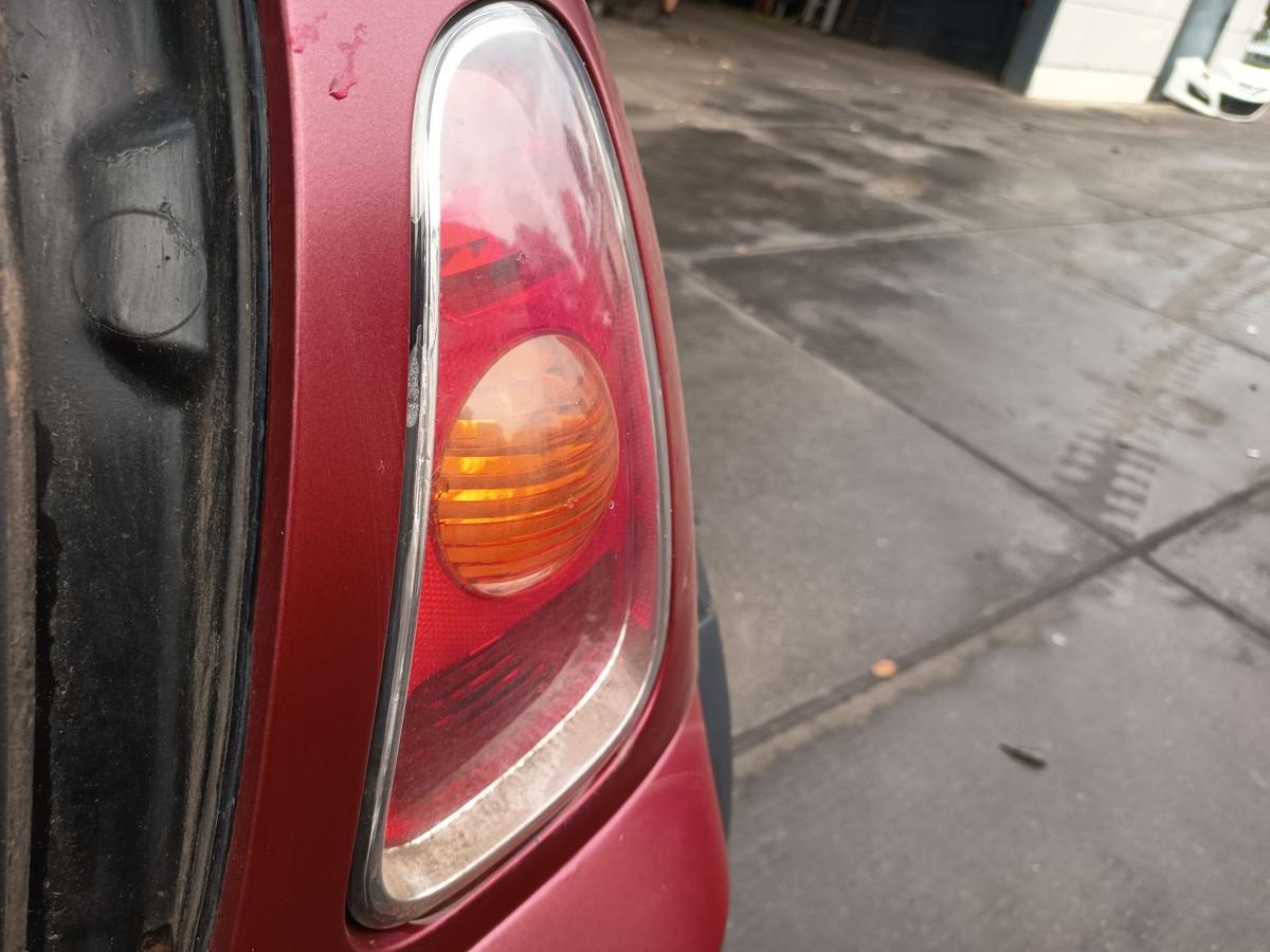 Mini One R50 original R&uuml;ckleuchte rechts Heckschlusslicht Bj 2004