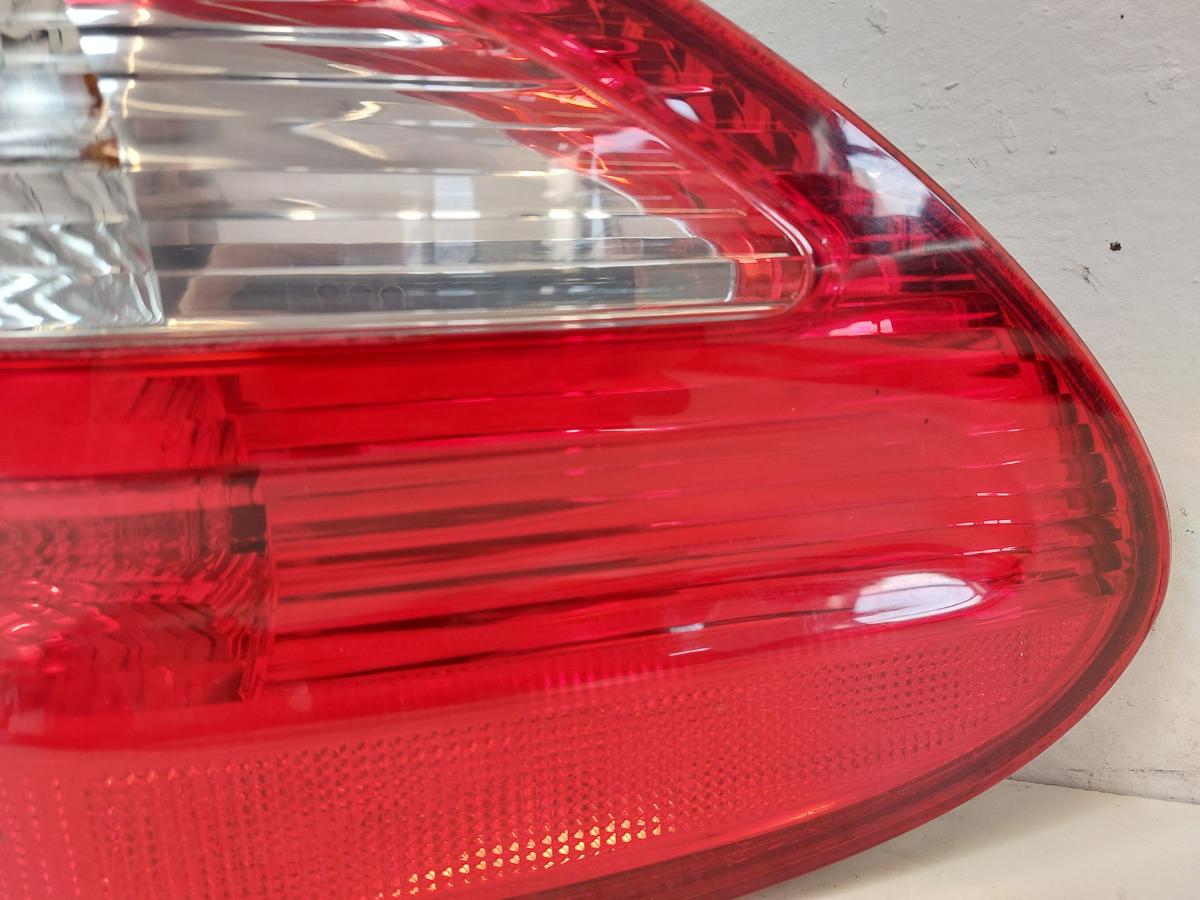 Mercedes E Klasse Kombi S211 R&uuml;ckleuchte Schlussleuchte aussen rechts R&uuml;cklicht