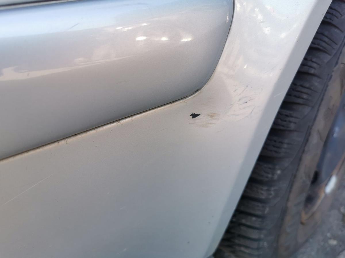 VW Bora 1J Stossfänger Stossstange Bumper vorn für SRA LB7Z Satinsilber Metallic