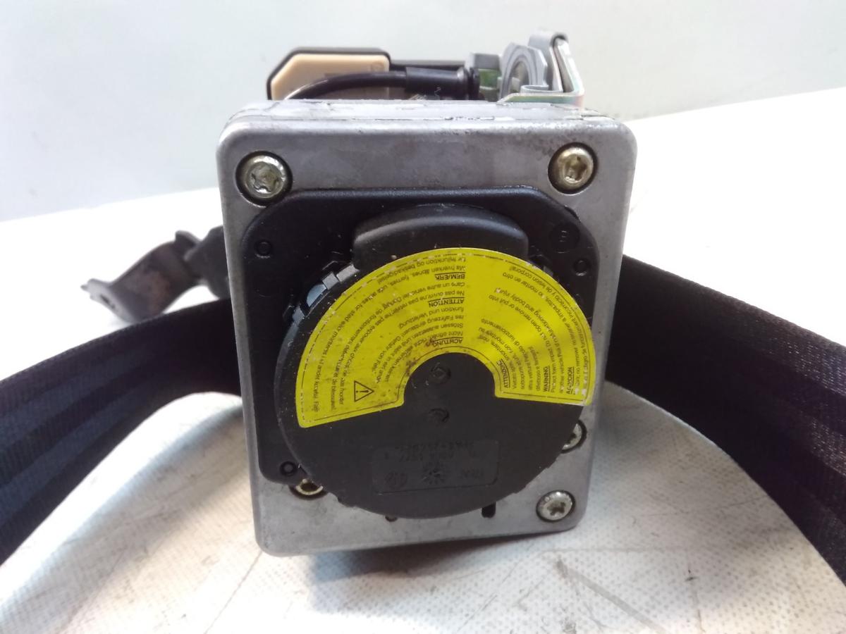 Skoda Fabia 1 6Y original Sicherheitsgurt vorn rechts schwarz unfallfrei BJ2005