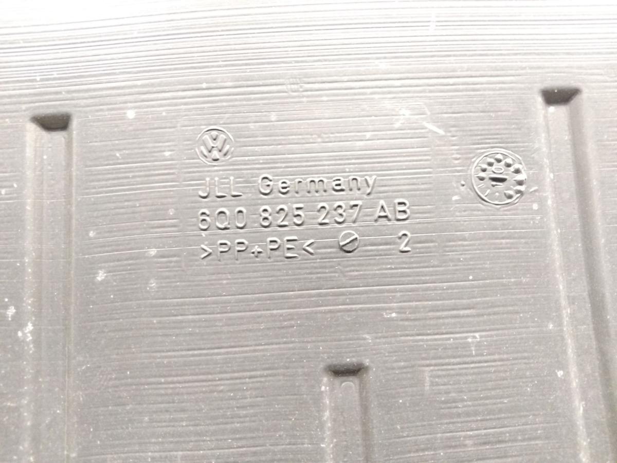 Audi A1 8X original Plastik Unterfahrschutz Motorunterschutz 6Q0825237AB BJ2010