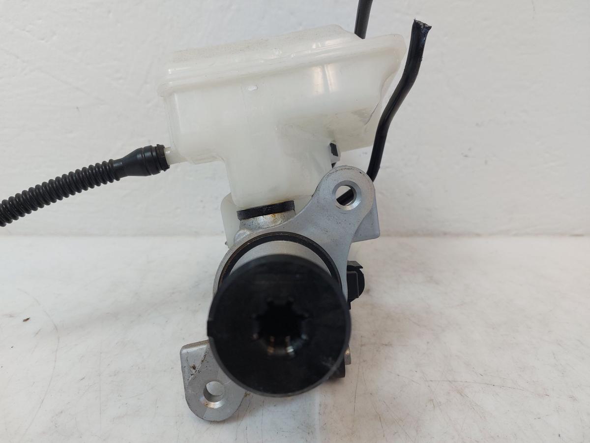 Audi Q2 Typ AG Hauptbremszylinder mit Behälter Bremsflüssigkeit TRW