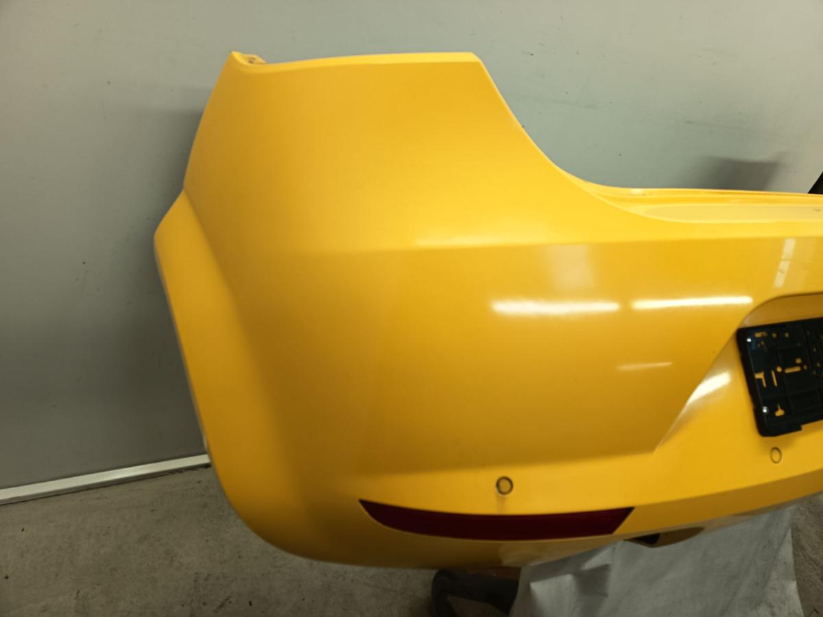 Seat Leon 1P Bj 2006 original Stoßfänger hinten PDC LS1A Amarillo Crono Gelb