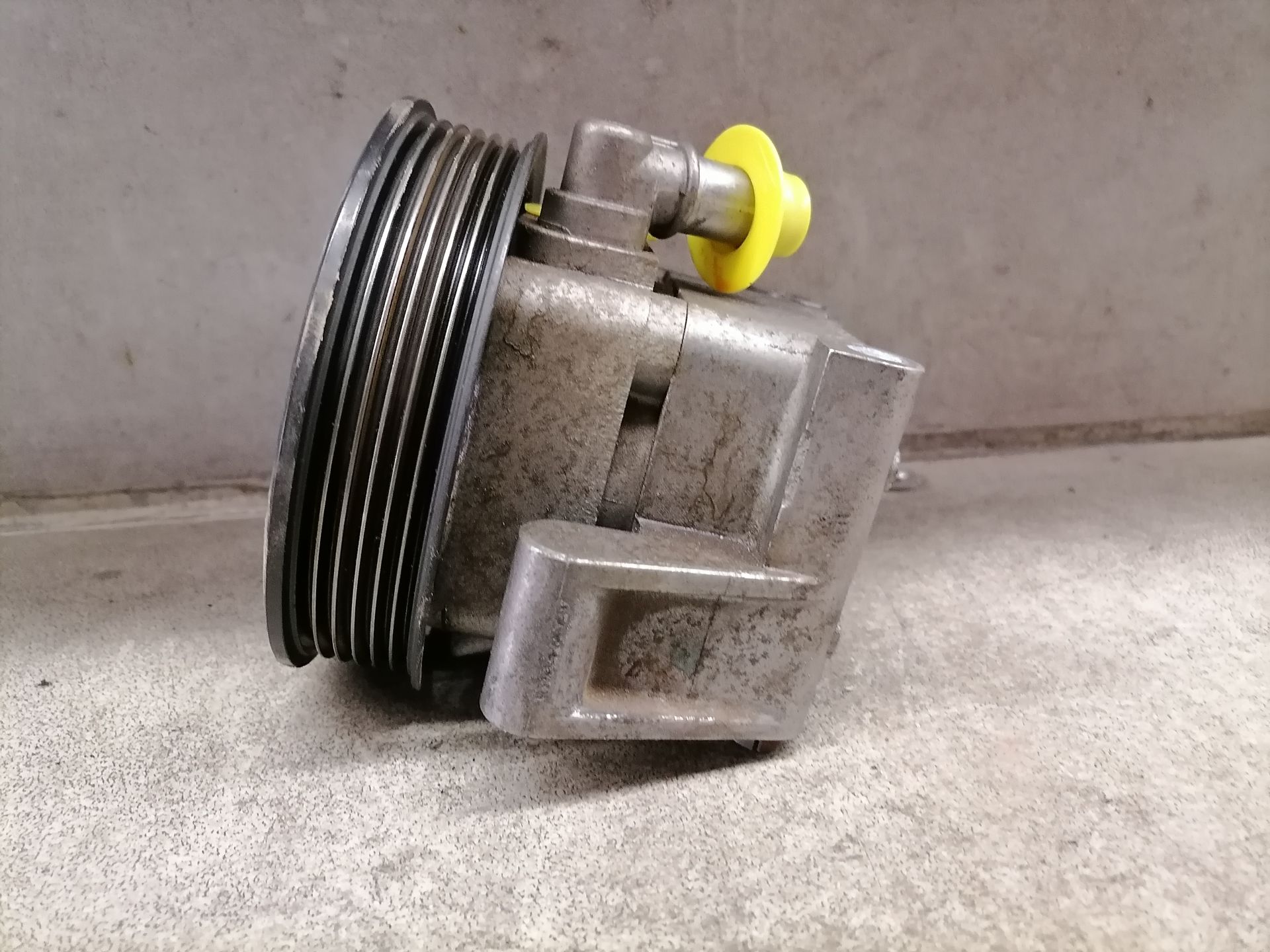 Ford Focus 1 Servopumpe Pumpe Servolenkung BJ01-04