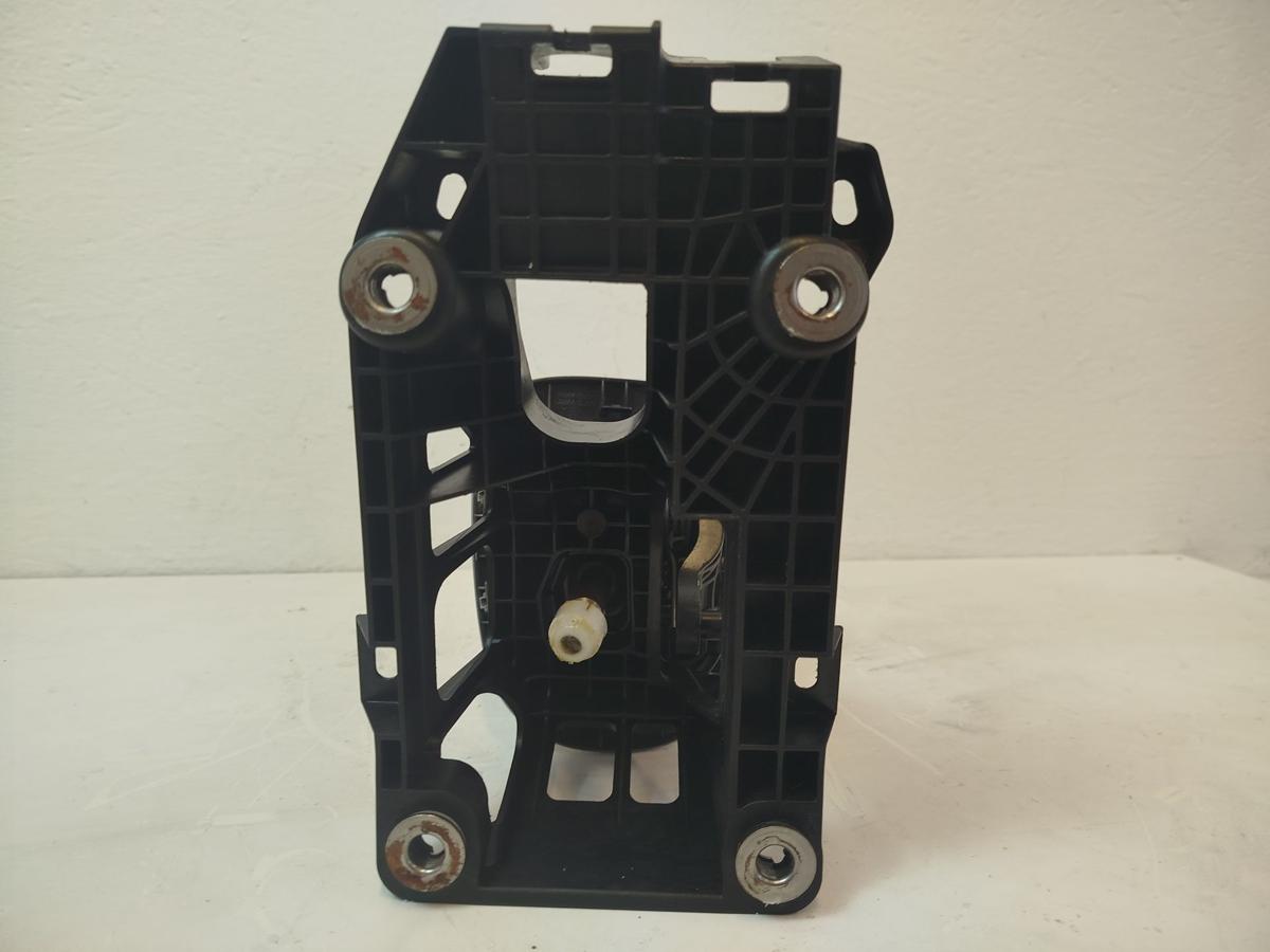 Toyota Yaris XP13 Schalthebel mit Lagerbock 6-Gan