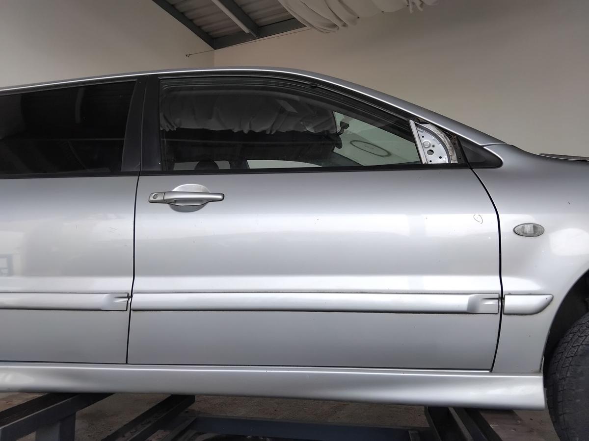 Mitsubishi Lancer CS0 Tür vorn rechts Beifahrertür A31B Cool Silver BJ2007