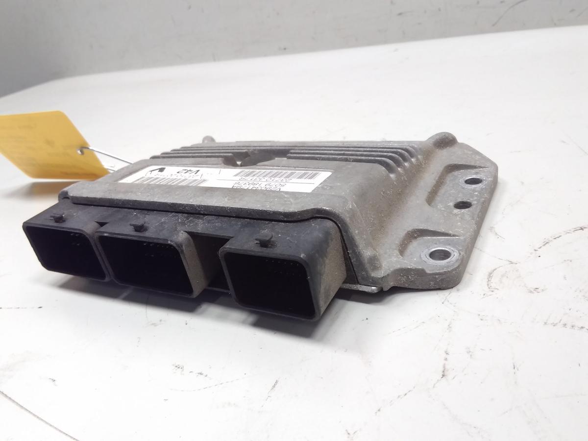 Dacia Logan 2 original Steuergerät Motor 1.2 55kw D4F732 BJ2015 237103317R