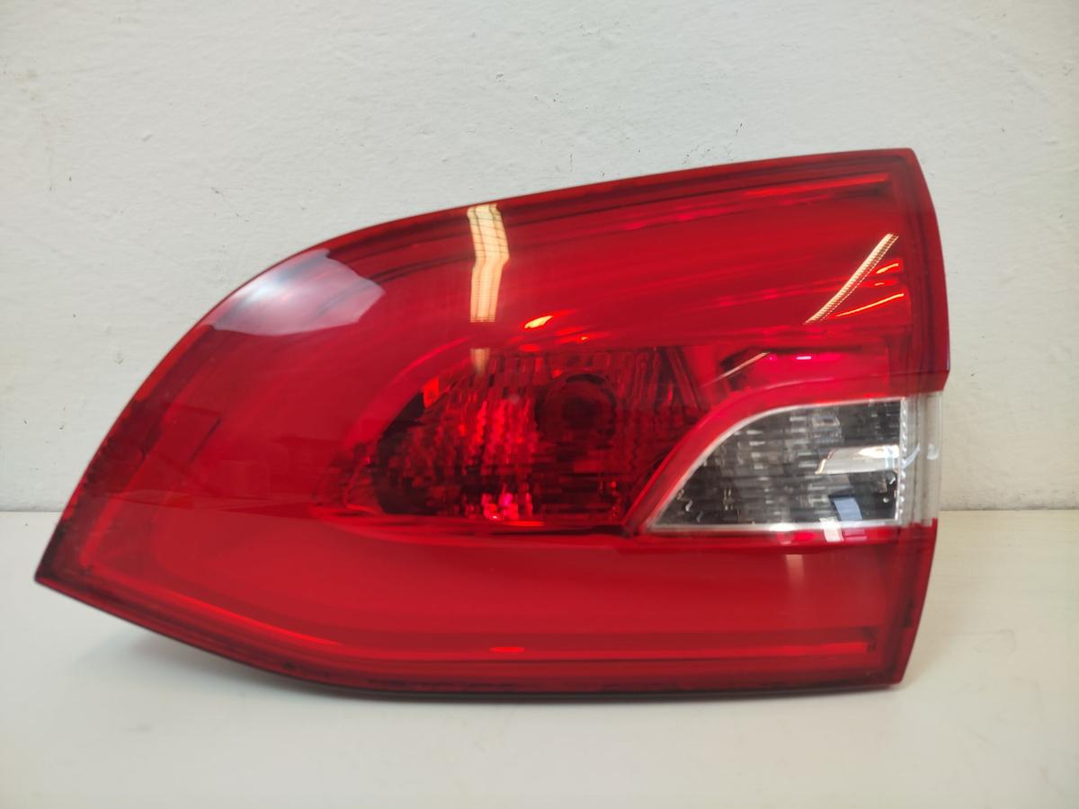 Peugeot 308 SW T9 R&uuml;ckleuchte innen rechts R&uuml;cklicht R&uuml;ckscheinwerfer