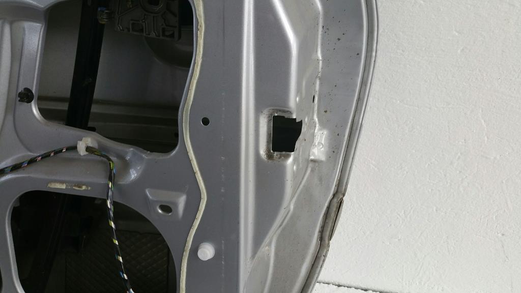 Peugeot 206 CC Bj.03 Tür rechts Rohbau Fahrertür silber