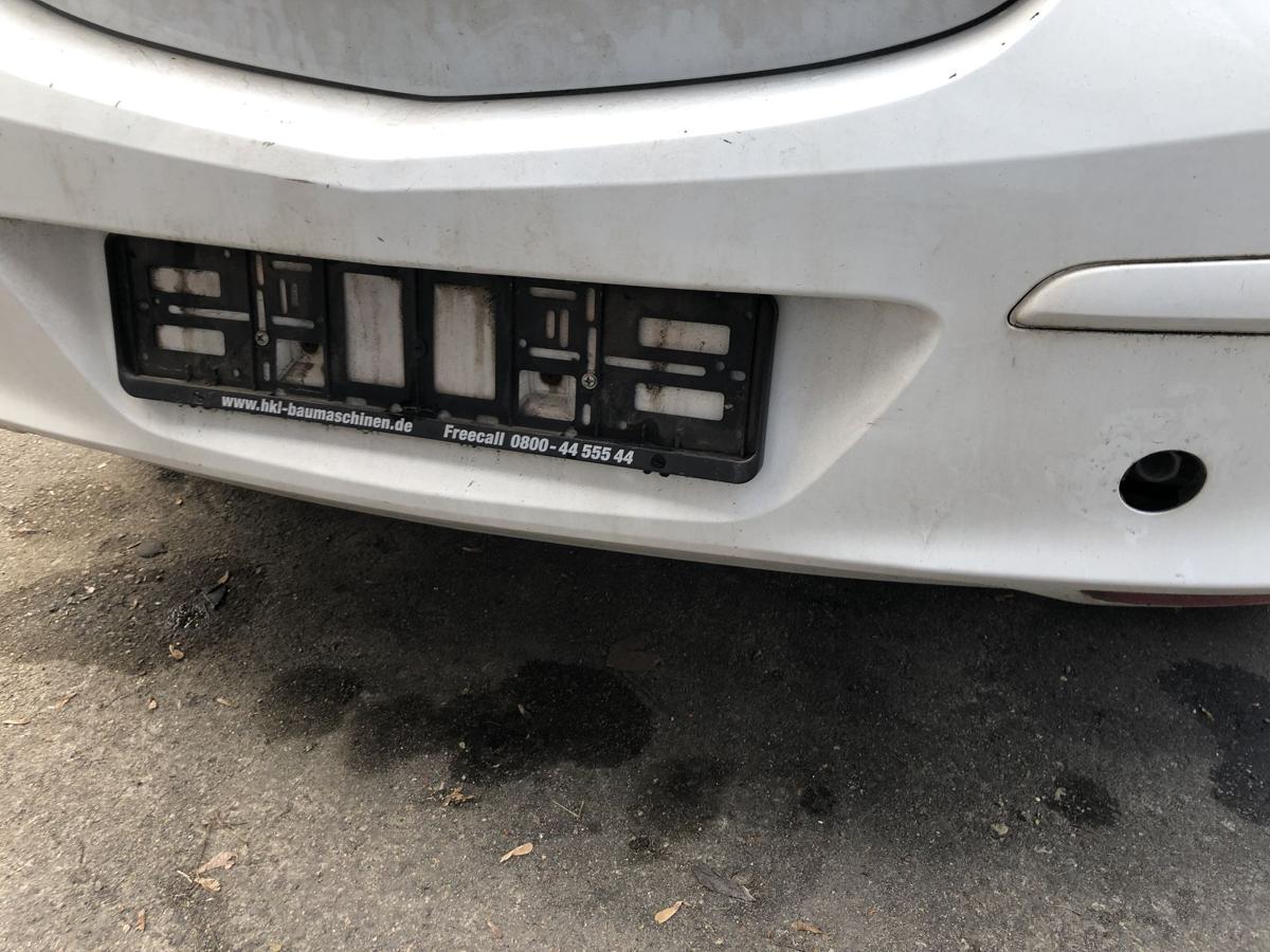 Opel Astra H GTC Sto&szlig;f&auml;nger hinten Hecksch&uuml;rze Hecksto&szlig;stange 10U Casablancawei&szlig;