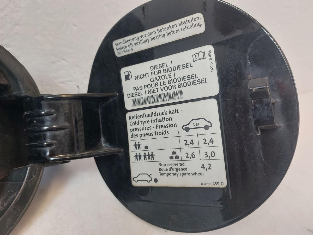 VW Golf V 5 1K Tankklappe Tankdeckel Tankverschluss Farbcode unbekannt